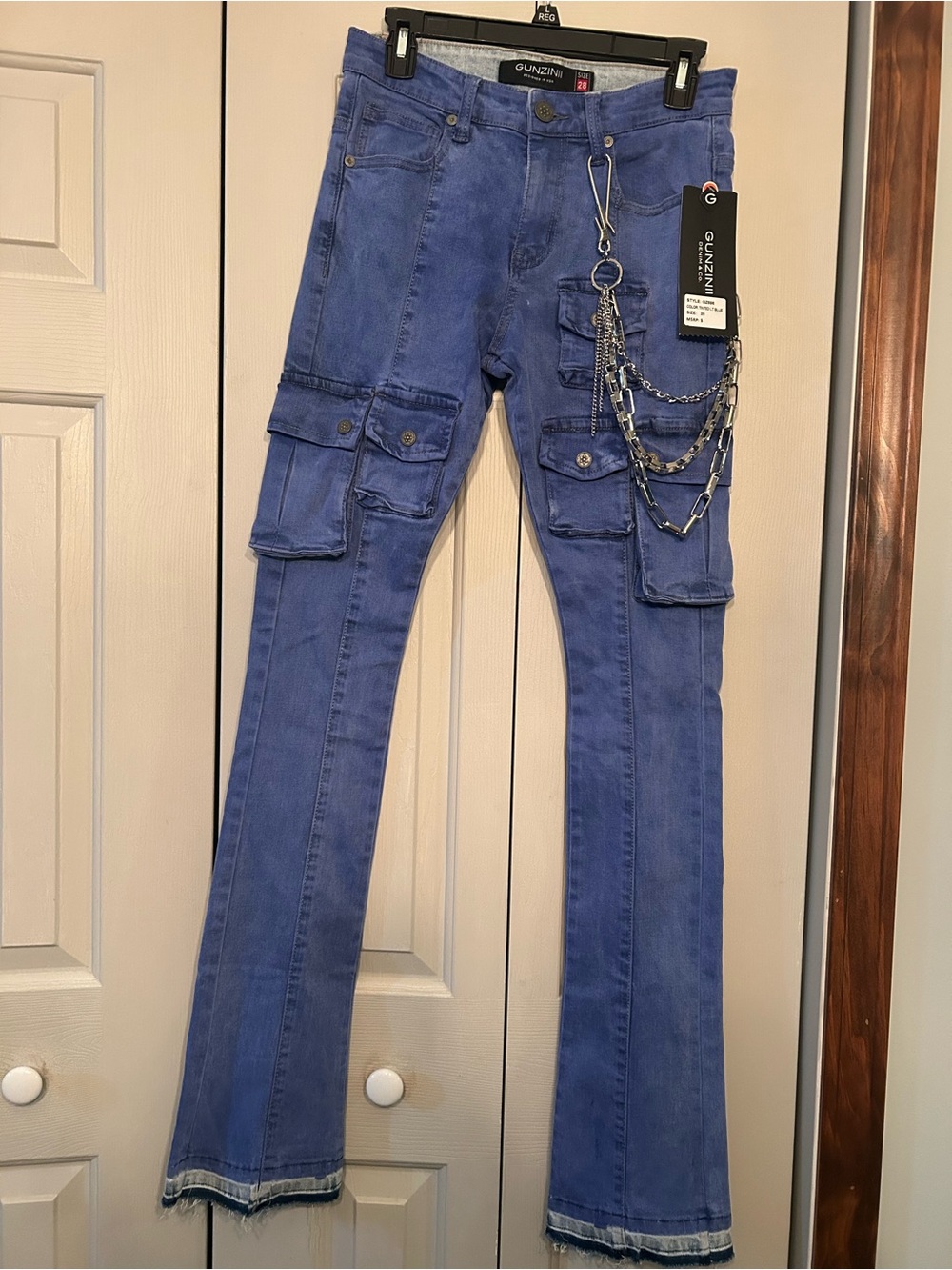 Gunzini Women's Blue Cargo Jeans with Chain Detail